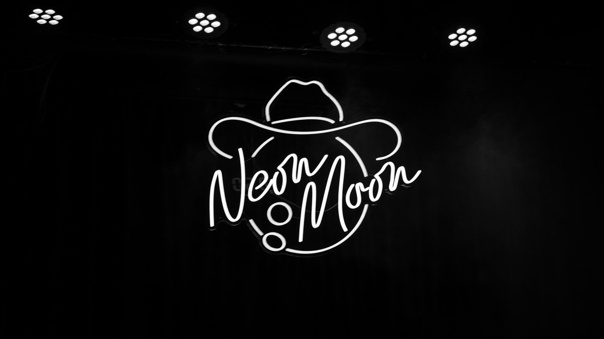 14/3 NEON MOON – COUNTRY NITE CLUB | DEBASER NOVA