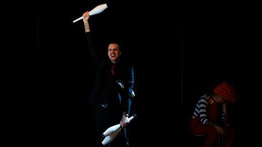 Jag är ingen jävla clown!