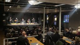 AW med Yesterdayz i Folkets Hus