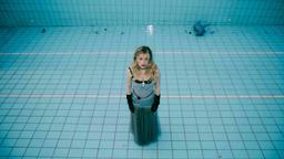 10/3 EILEEN ALISTER | DEBASER NOVA