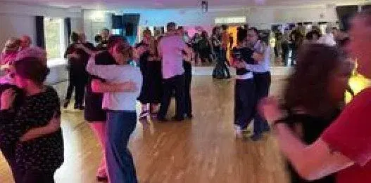 Socialdans WCS, Bugg och Fox