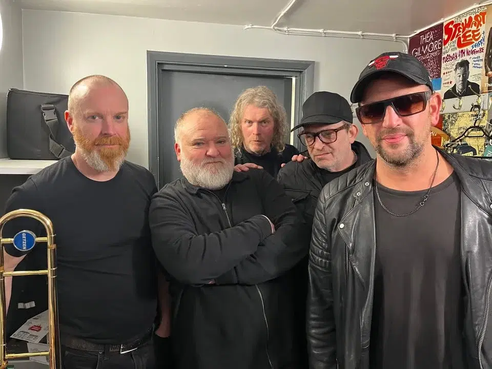 Dodgy + The Icicle Works