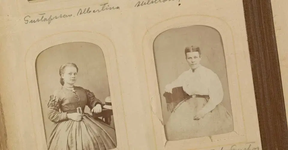 Prostitutionspolisens mystiska fotoalbum