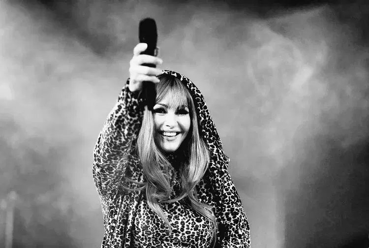 The Shania Twain Story: Shania & Country Legends - LEEDS