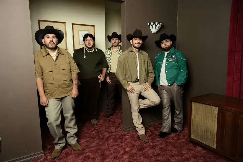 Sábados Familiares: Tributo a Grupo Frontera