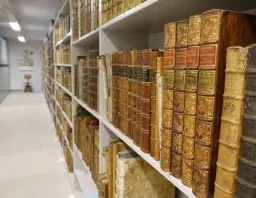 Visning av Riksantikvarieämbetets arkiv- och biblioteksmagasin