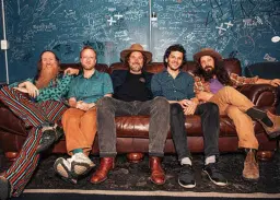 Chicago Farmer & The Fieldnotes at HI-FI