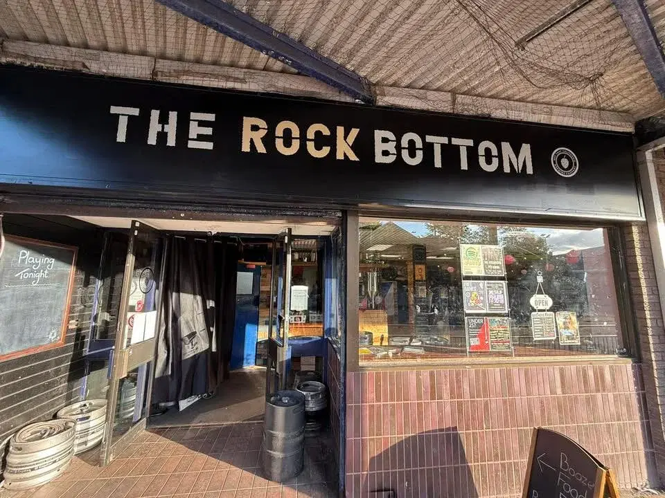 Trumpton Riot, Ex-, The Zips, Radio Chip Pan