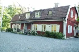 Auktion Ulvsättra Gård Kallhäll söndag 22 mars kl.13:00 visning från kl.12:30