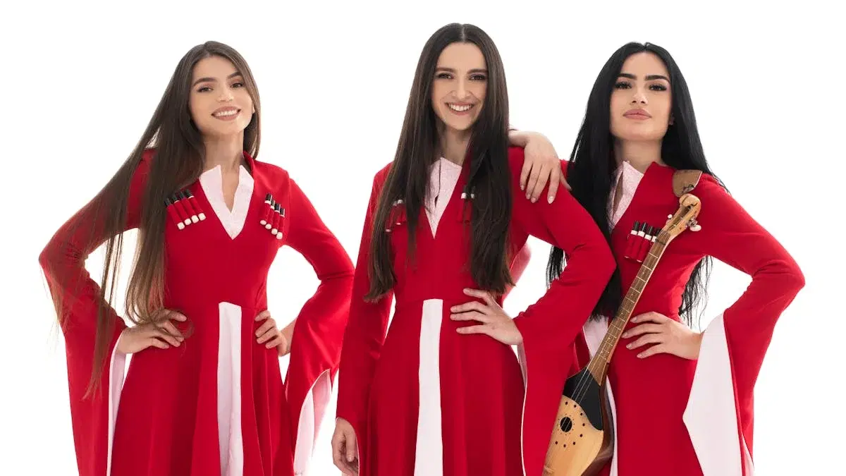 Trio Mandili ★ Roma ★ Wishlist Club