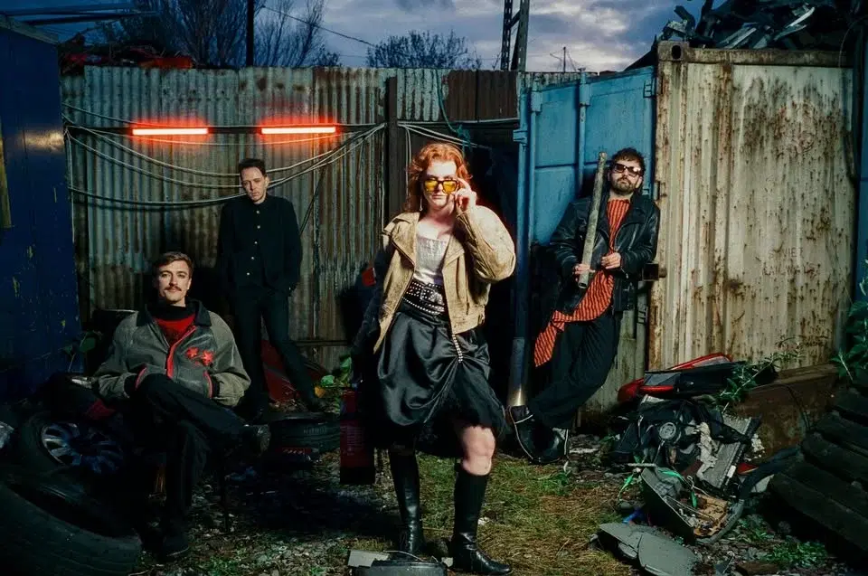 SPRINTS - Hamburg, Uebel & Gefährlich