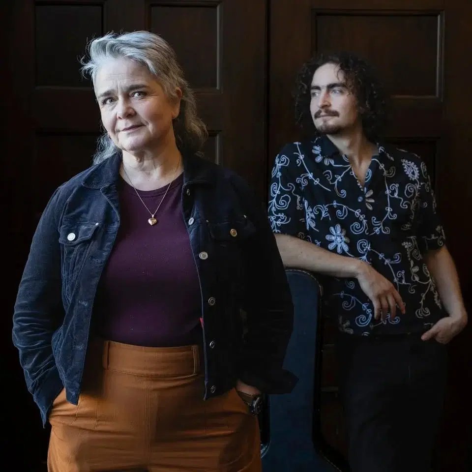 Kvinne 50 reiser alene