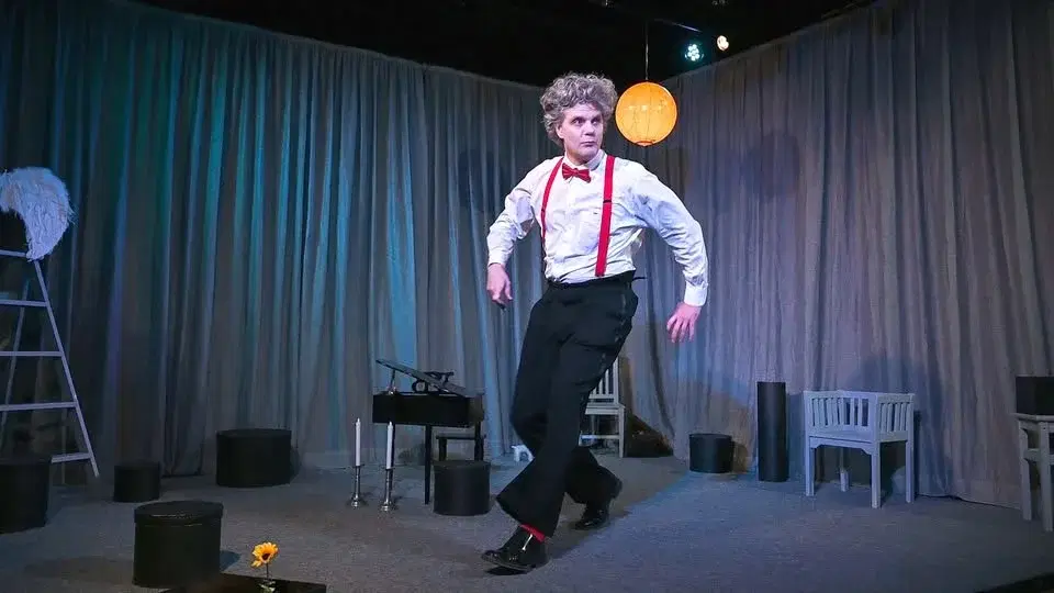 Hallå himlen! (familj, 4-11 år)