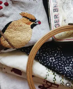 Kortkurs i fritt broderi med tema fåglar