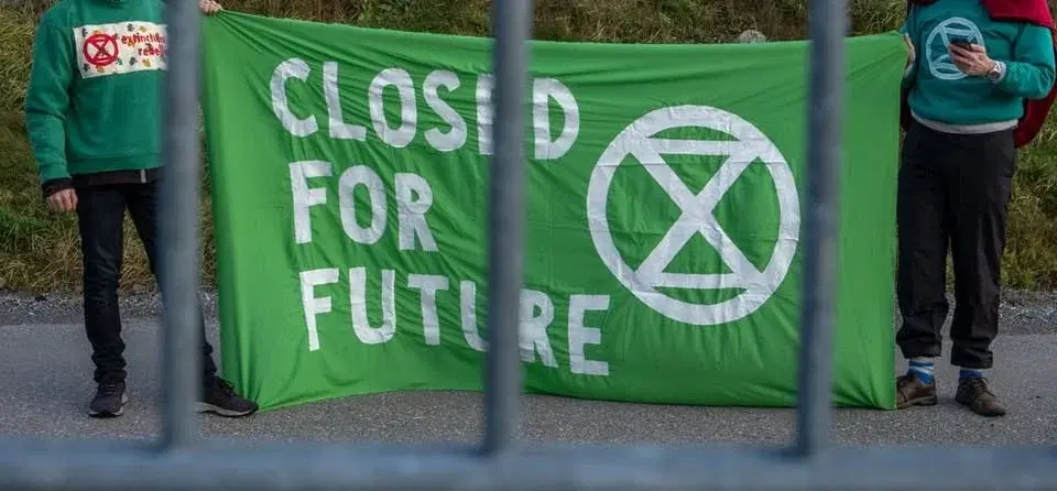 Rättegång för fredlig aktion på Bromma flygplats 2021