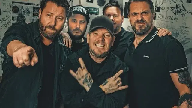 Live on Stage: LACKLAND