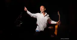LIVE ! ON STAGE: JONATHAN RICHMAN