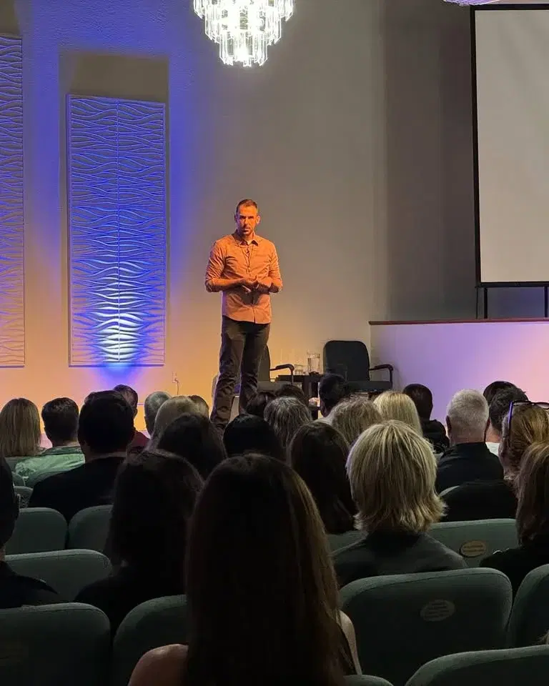 San Francisco, CA - Expect the Unexpected Intimate Audience Reading