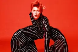 DAVID BOWIE TRIBUTE (Doublefeature: The Man Who Fell to Earth (1976) | Moonage Daydream (2022)