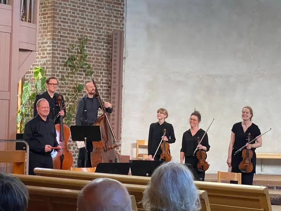 Stråkkvintett & orgel