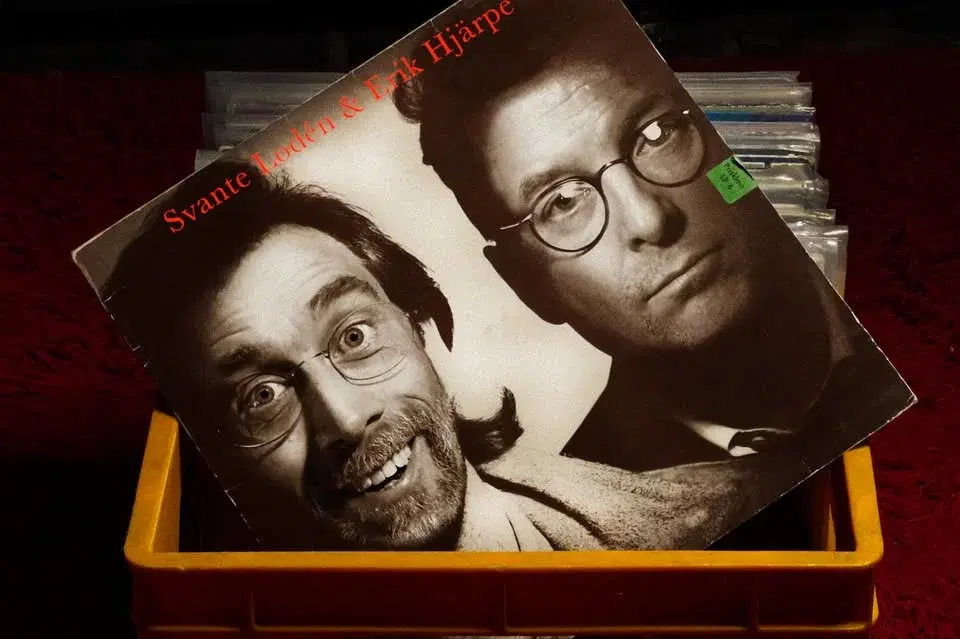 Nevergreens – Ett pärlband av örhängen