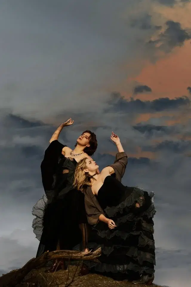 Charm of Finches - Live on Stage