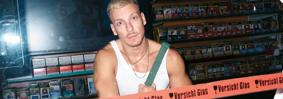 Felix Lobrecht I SELL OUT