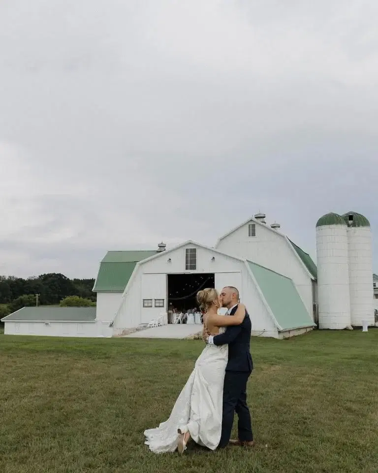 Best Valley Farm Bridal Open House. (photo by Abby Paul Photography)