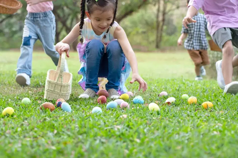 Heritage Park Egg Hunt
