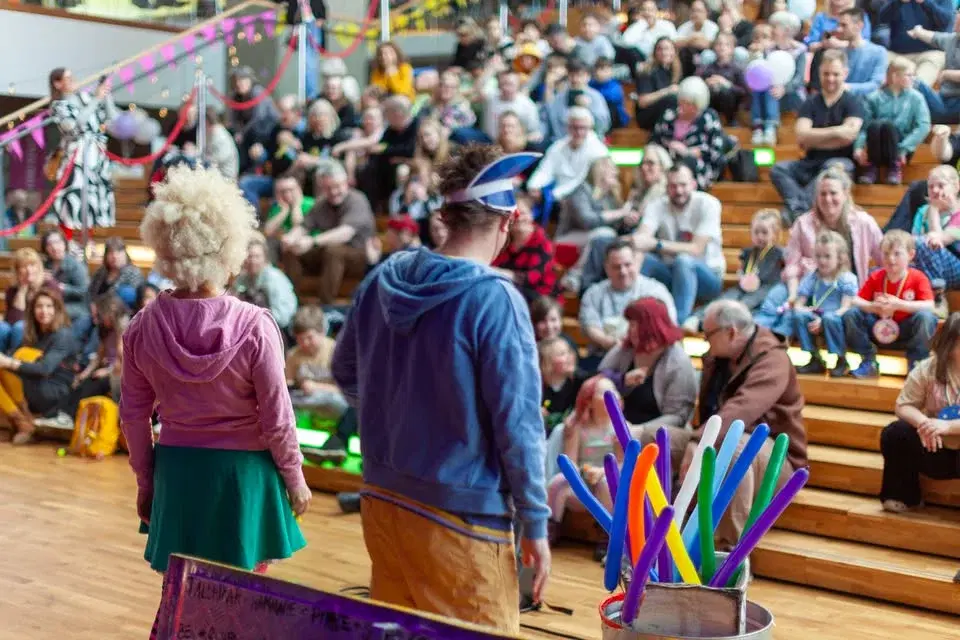 Rocka sockorna-fest på Världskulturmuseet