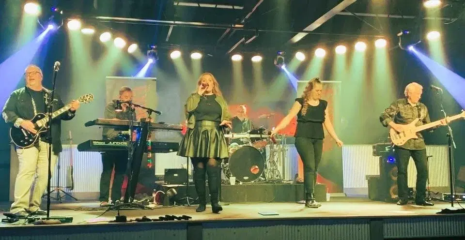 EXPRESS rocks Everett McClay VFW Post 1296!!!