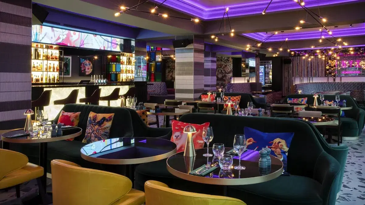 Saturday Night Speed Dating @ NYX Hotel (Ages 30-45)