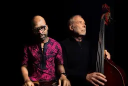 DAVE HOLLAND & LIONEL LOUEKE (Spojené státy / Benin)