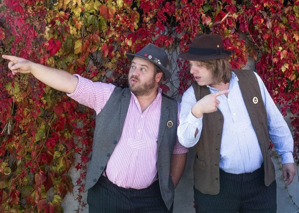 Tom & Basti - Programm “zwoaschneidig”