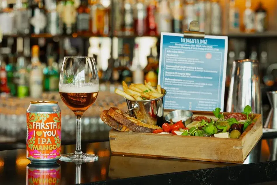 Fredagsfeeling - Haninges bästa After Work!