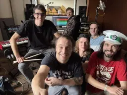 VEPĆOVĂ KOMETY + CueFactory KĆEST DESKY đ§ż NEKRMTE MONSTRA