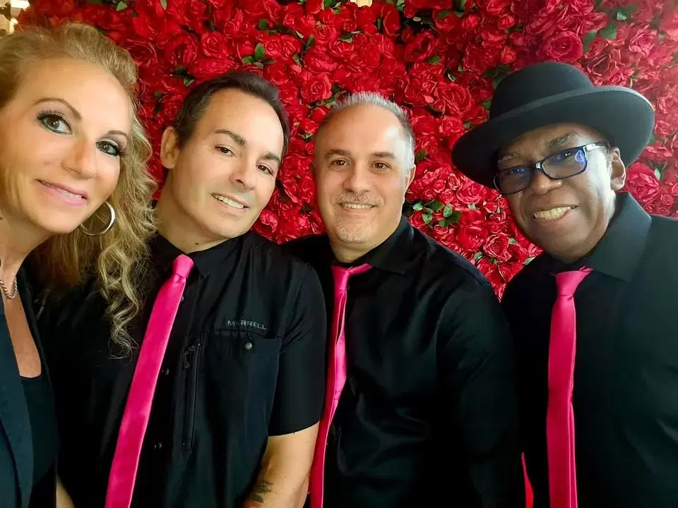 TMF LIVE AT ROC'N DOCS!