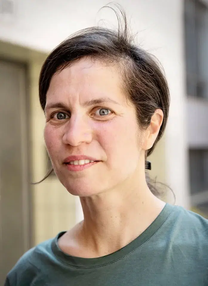 LETTING THINGS UNFOLD AND CATCHING THE CENTER - Sigal Zouk