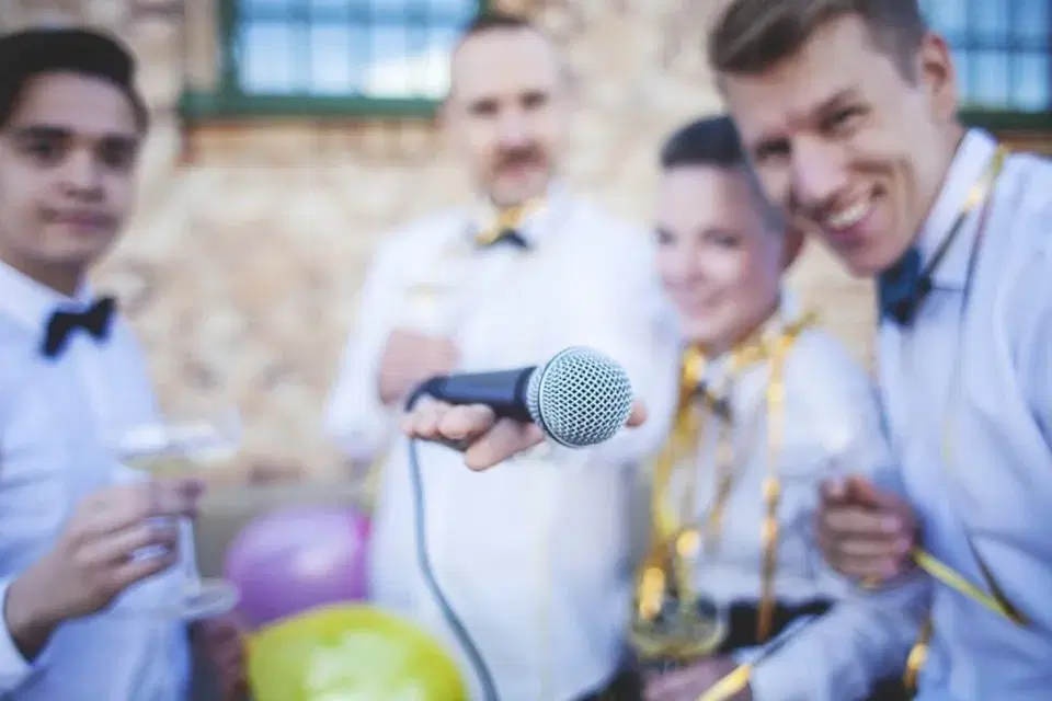 Livebandskaraoke med Karro&Åke