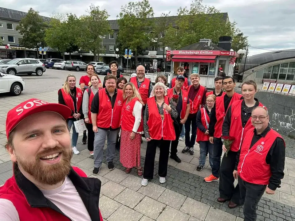 Knacka dörr i Blackeberg med SSU och Bromma Socialdemokrater