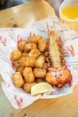 🦞 Cousins Maine Lobster at Nipomo – First Time @ Miners Ace Hardware 🍽️🎉