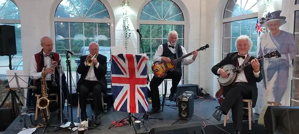 1920s Dixie Jazz over Candlelight with Stamford Stompers