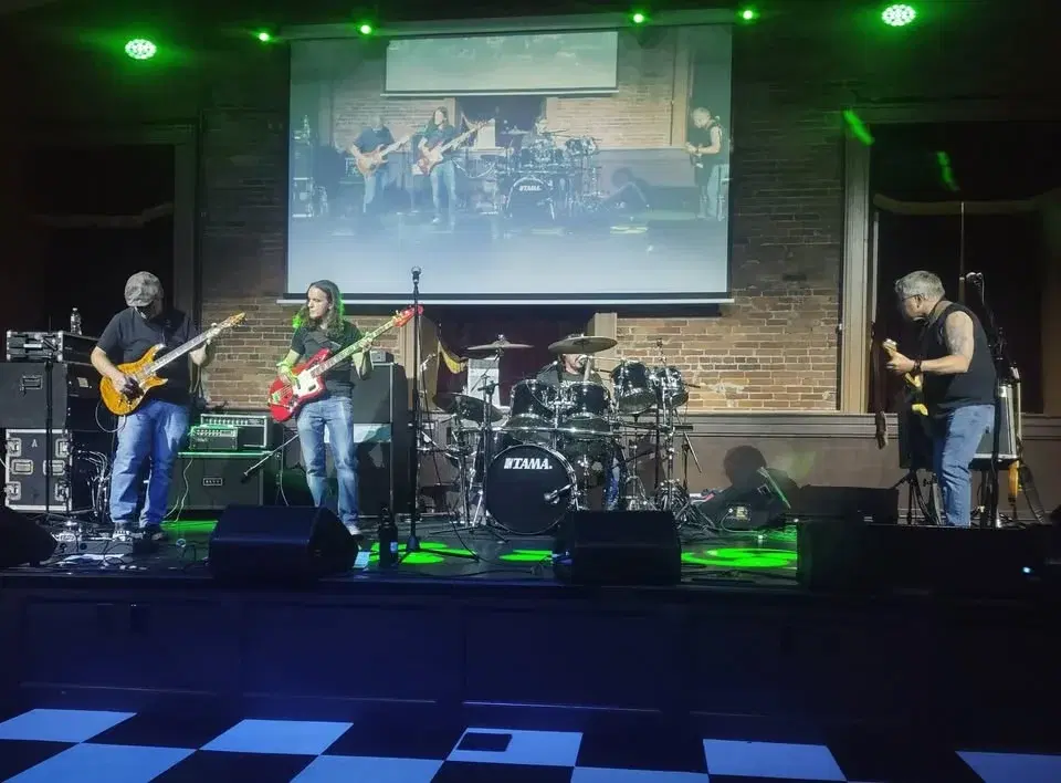 Angry Bees at Tommy Doyle’s Sidelines