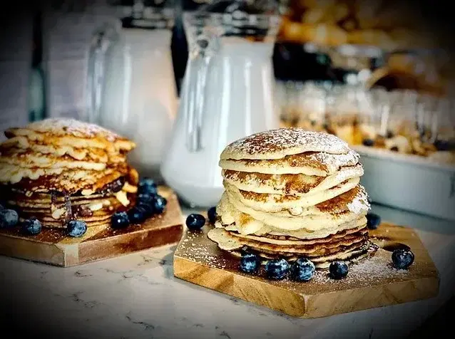 đ„LET'S BRUNCH PĂ
KAJUTERIETđ„