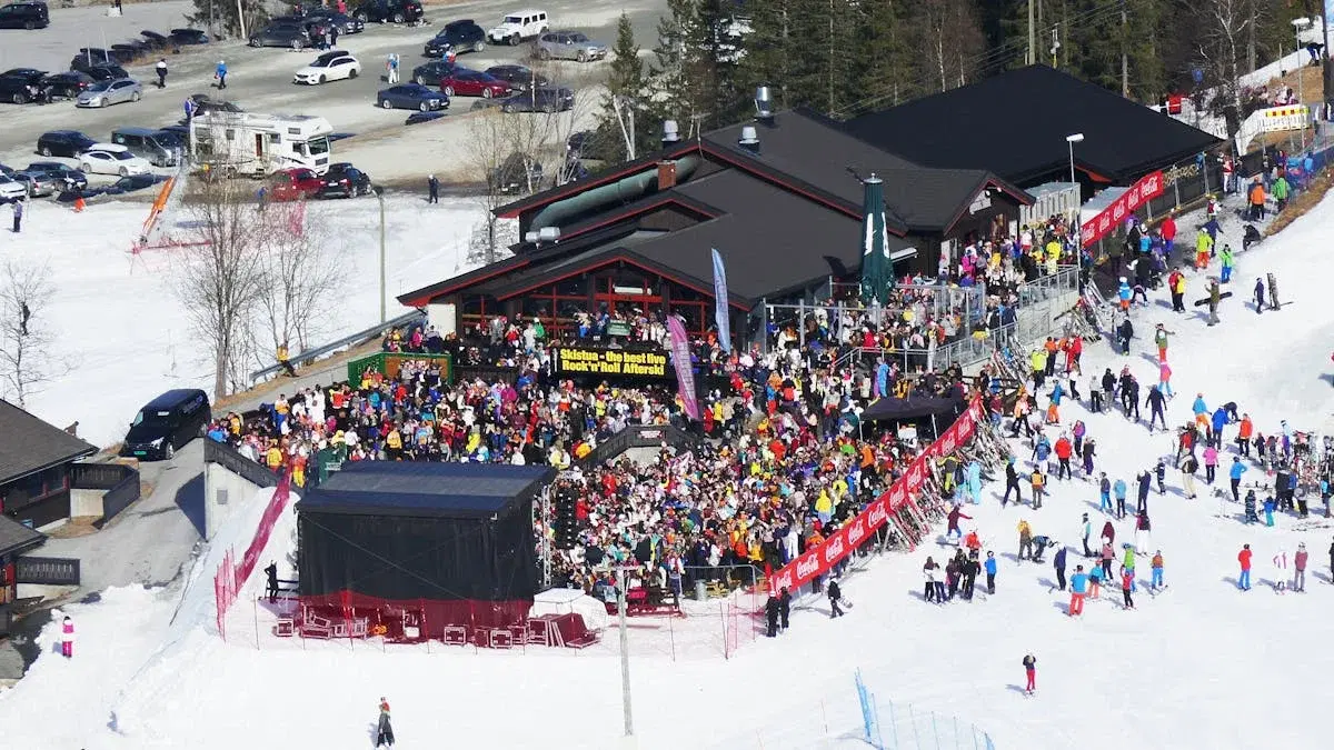 Fra Jesus til afterski - Etikketaten og Kork