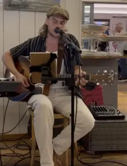 Live på Hygge med Johan Holmgren