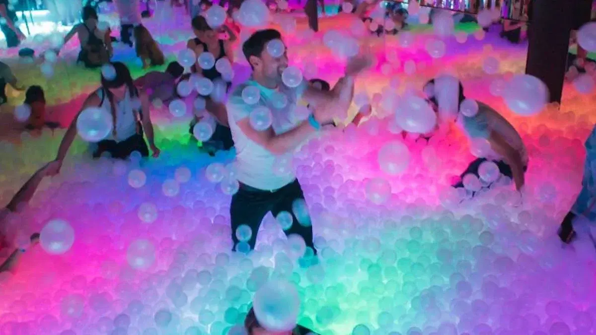 Speed Dating in a Ball Pit @ Ballie Ballerson (Ages 21-30)