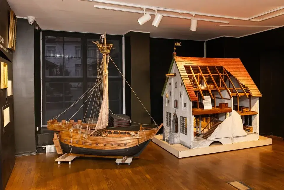 Ekskursioon keskaegses kaupmehemajas