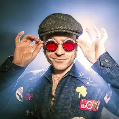 Young Elton - A Sunday Roast