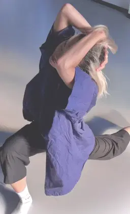 Fröjdans Söndagsträning - Contemporary Floorwork med Mira Jägemar